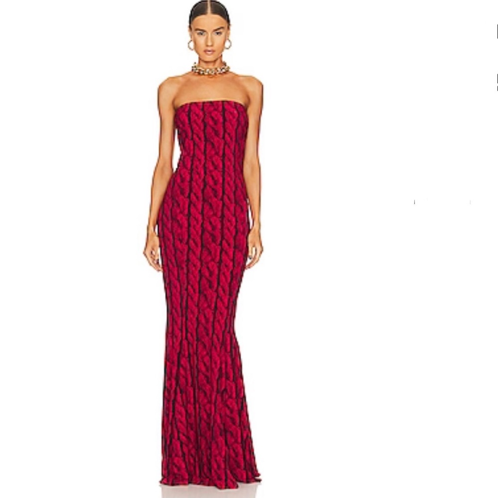 Strapless fishtail gown